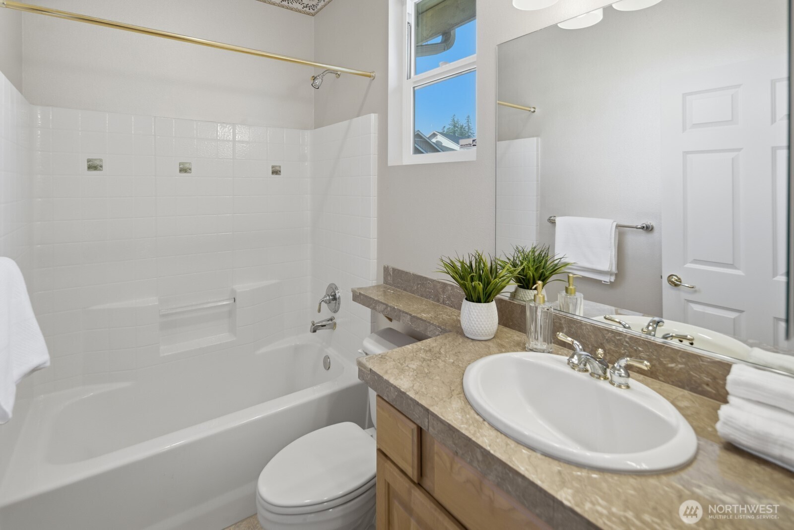 24036 Northeast Adair Road Redmond, WA 98053 - Photo 26 of 40