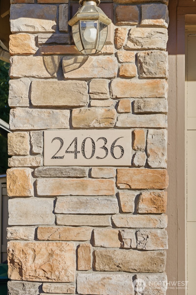 24036 Northeast Adair Road Redmond, WA 98053 - Photo 3 of 40