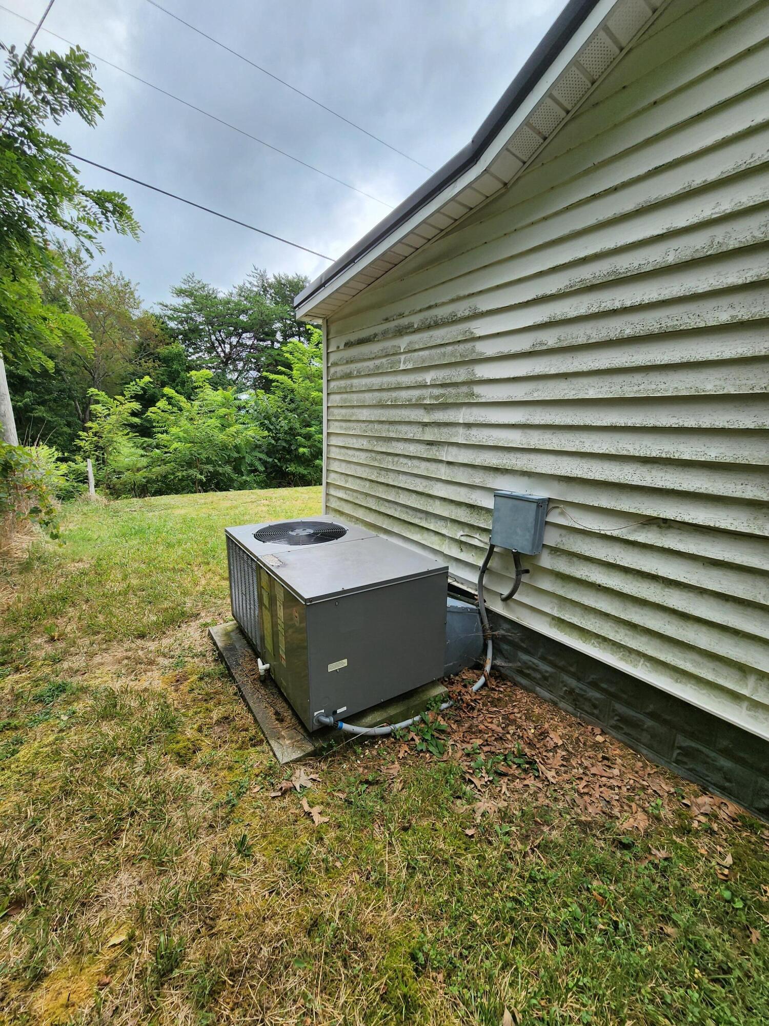 30 West Country Road Alpha, KY 42603 - Photo 7 of 29 AC