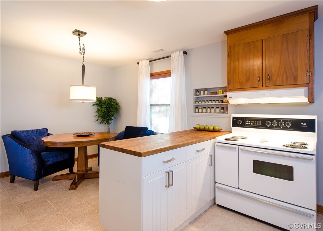 5013 Devonshire Road Richmond, VA 23225 - Photo 7 of 20 This view of the kitchen shows the open, and brigh