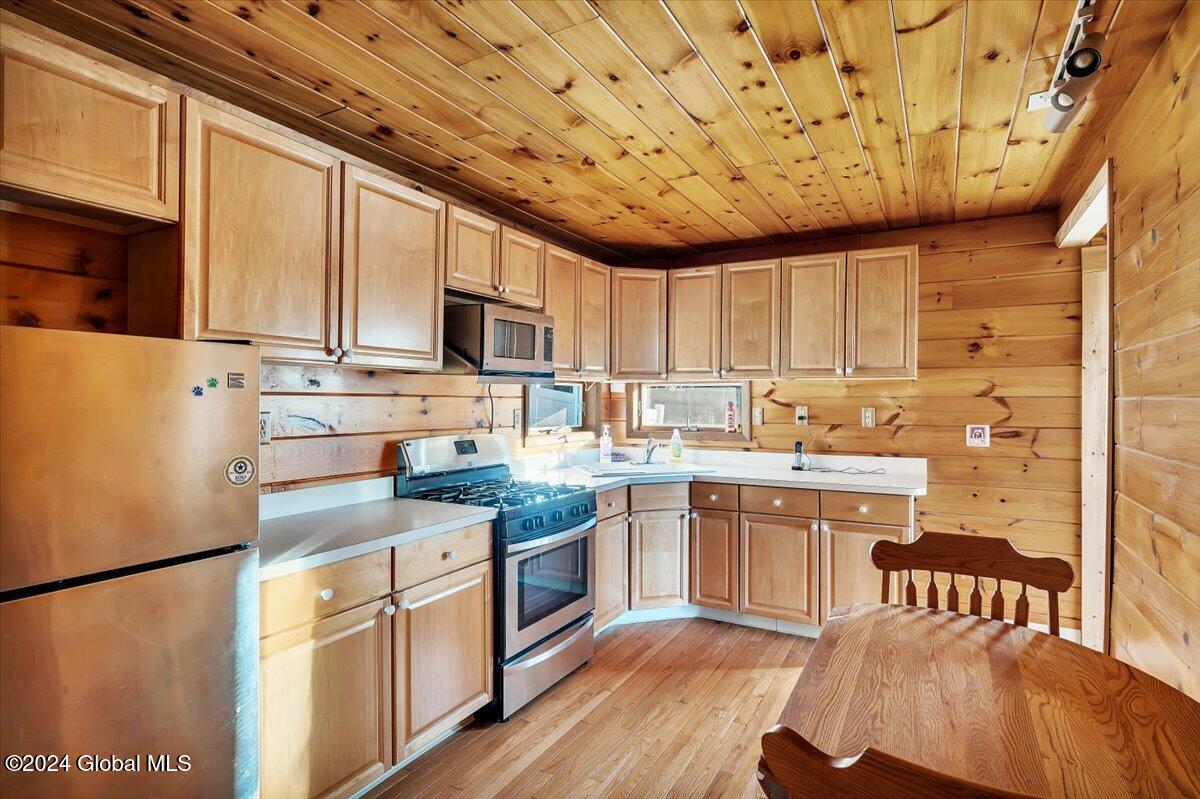 19 Knickerbocker Road Nassau, NY 12123 - Photo 13 of 30 12-P1256492