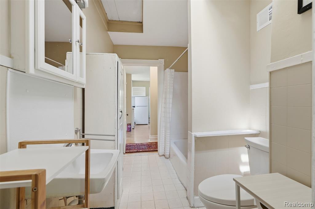 612 Spring Street Ann Arbor, MI 48103 - Photo 17 of 26