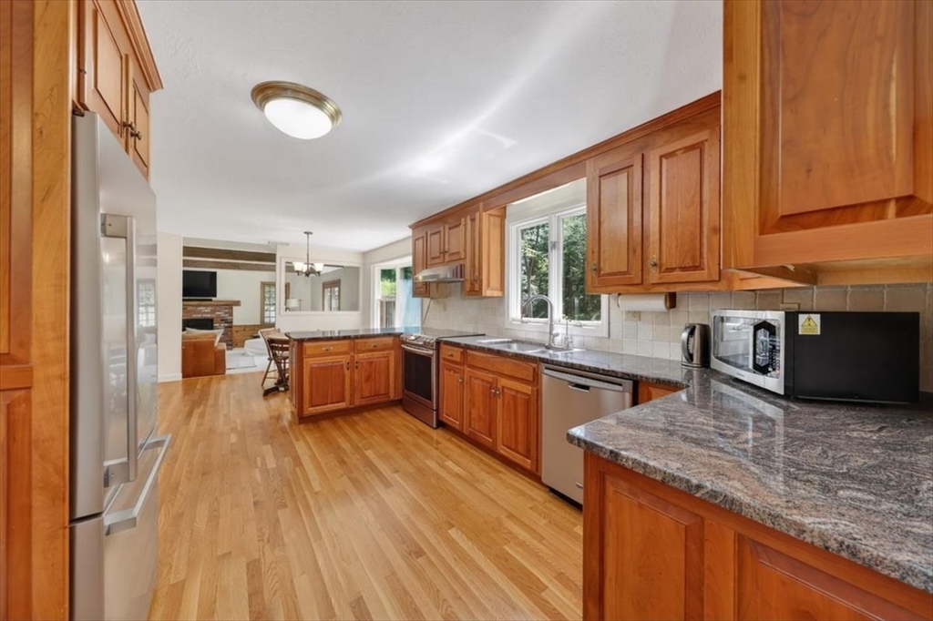 18 Roubound Road Norwell, MA 02061 - Photo 5 of 23
