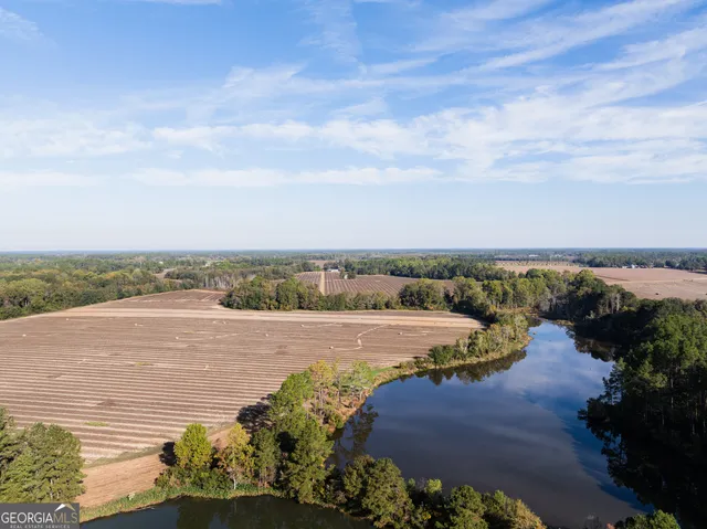 a view of a terrace view
