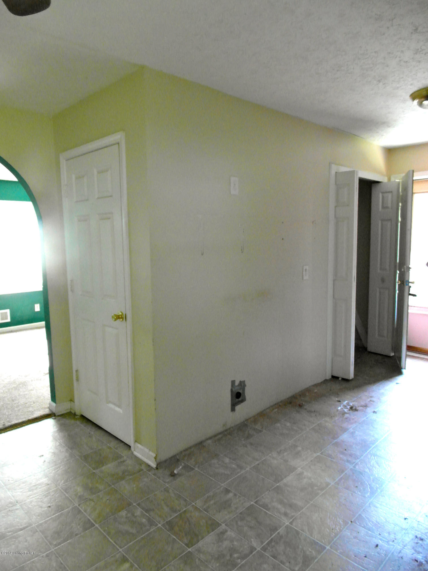 11200 Blue Lick Road Louisville, KY 40229 - Photo 11 of 20 11