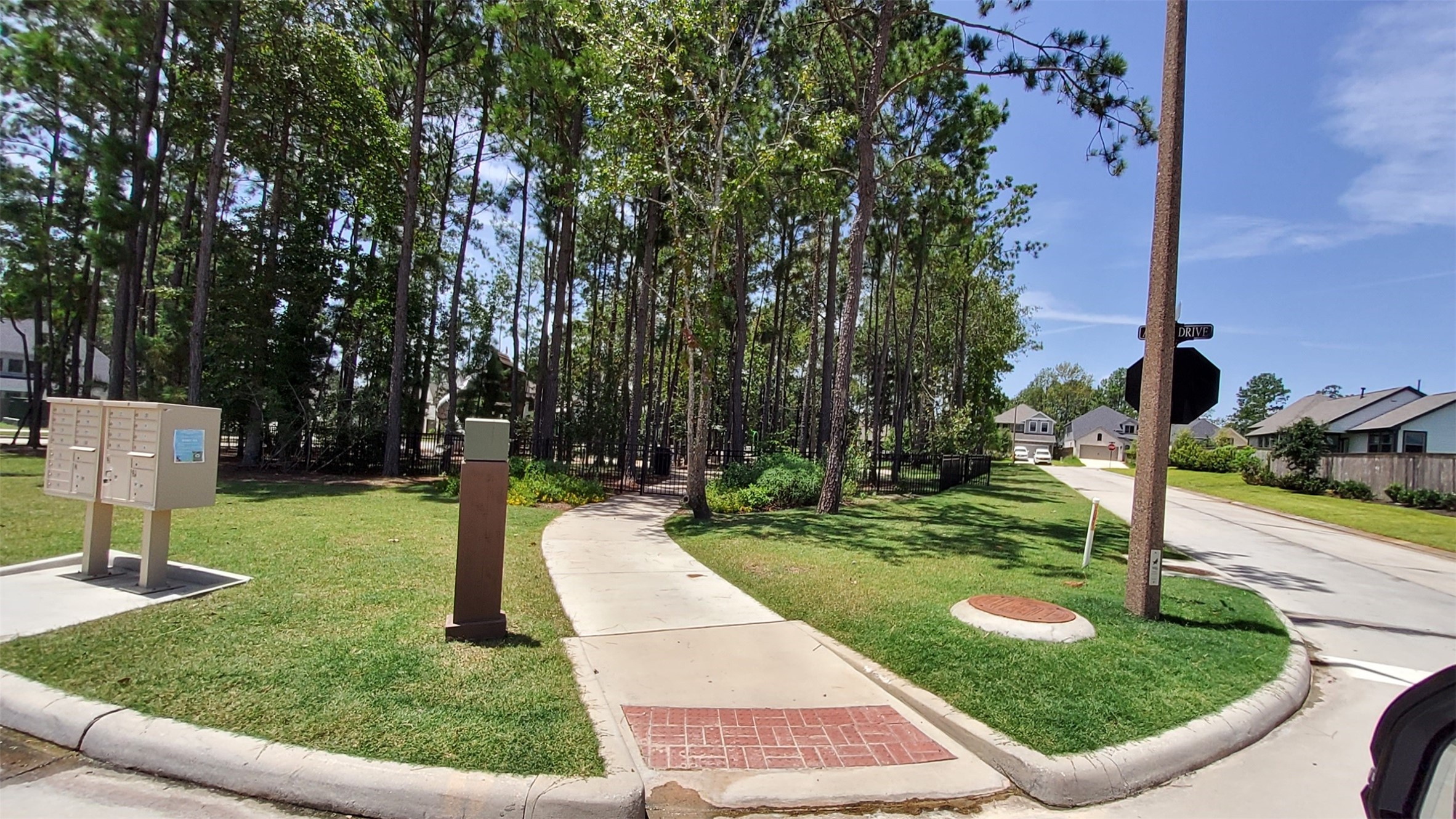 305 Rise Lane Montgomery, TX 77316 - Photo 14 of 39