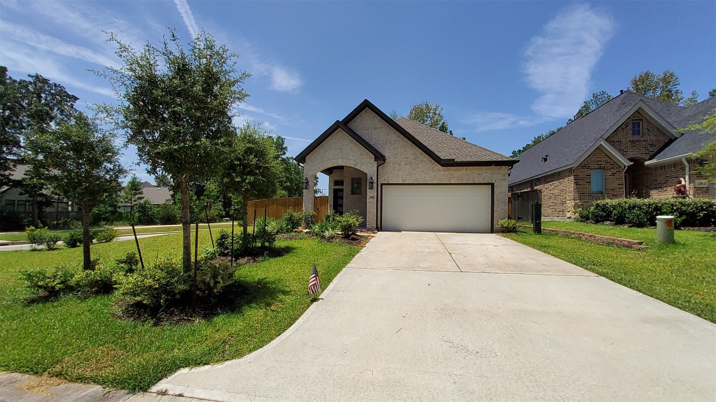 305 Rise Lane Montgomery, TX 77316 - Photo 9 of 39