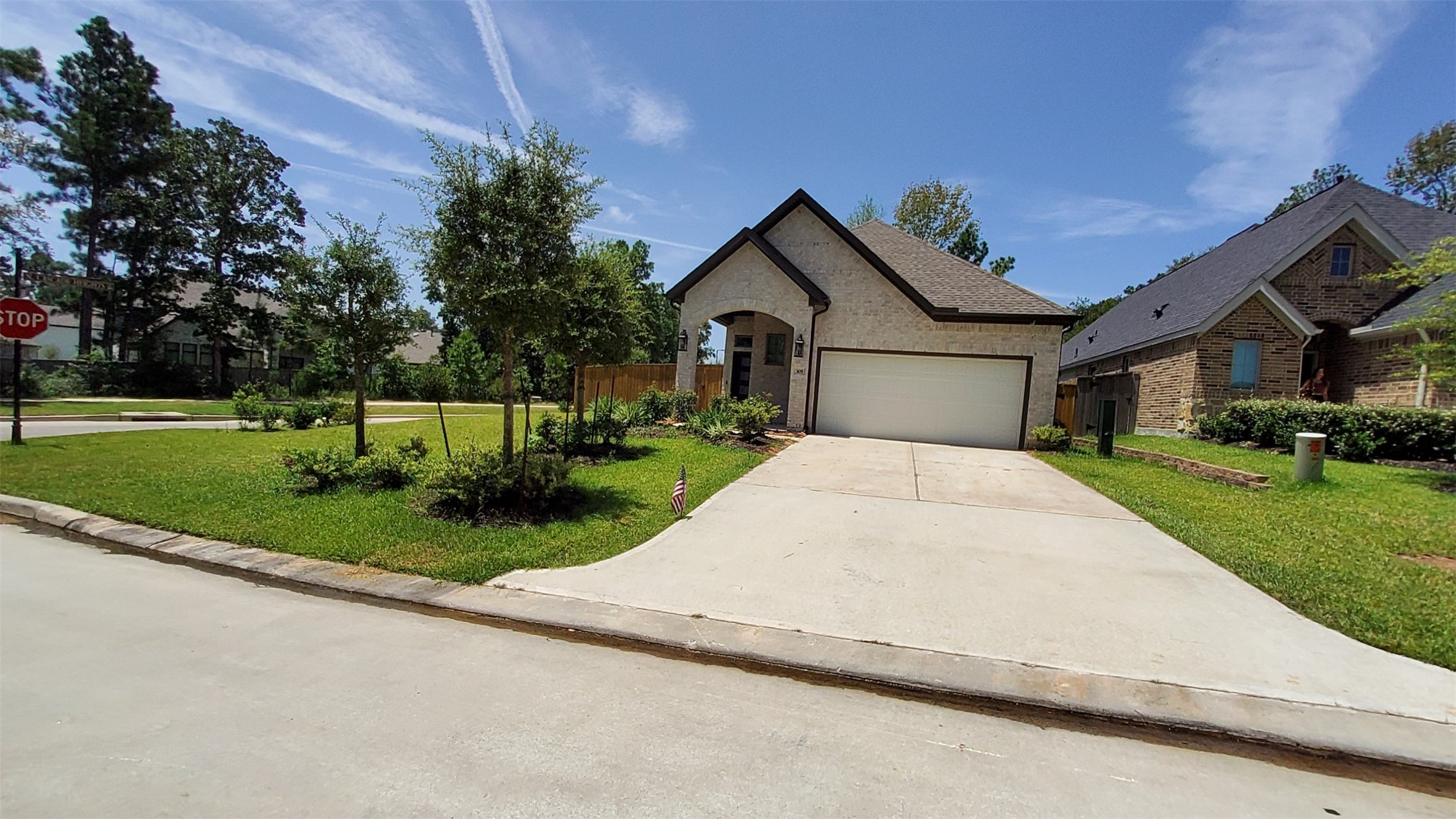 305 Rise Lane Montgomery, TX 77316 - Photo 10 of 39