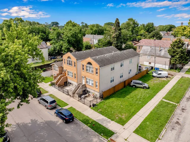 $399,999 | 4936 South Loomis Street, Chicago, IL 60609