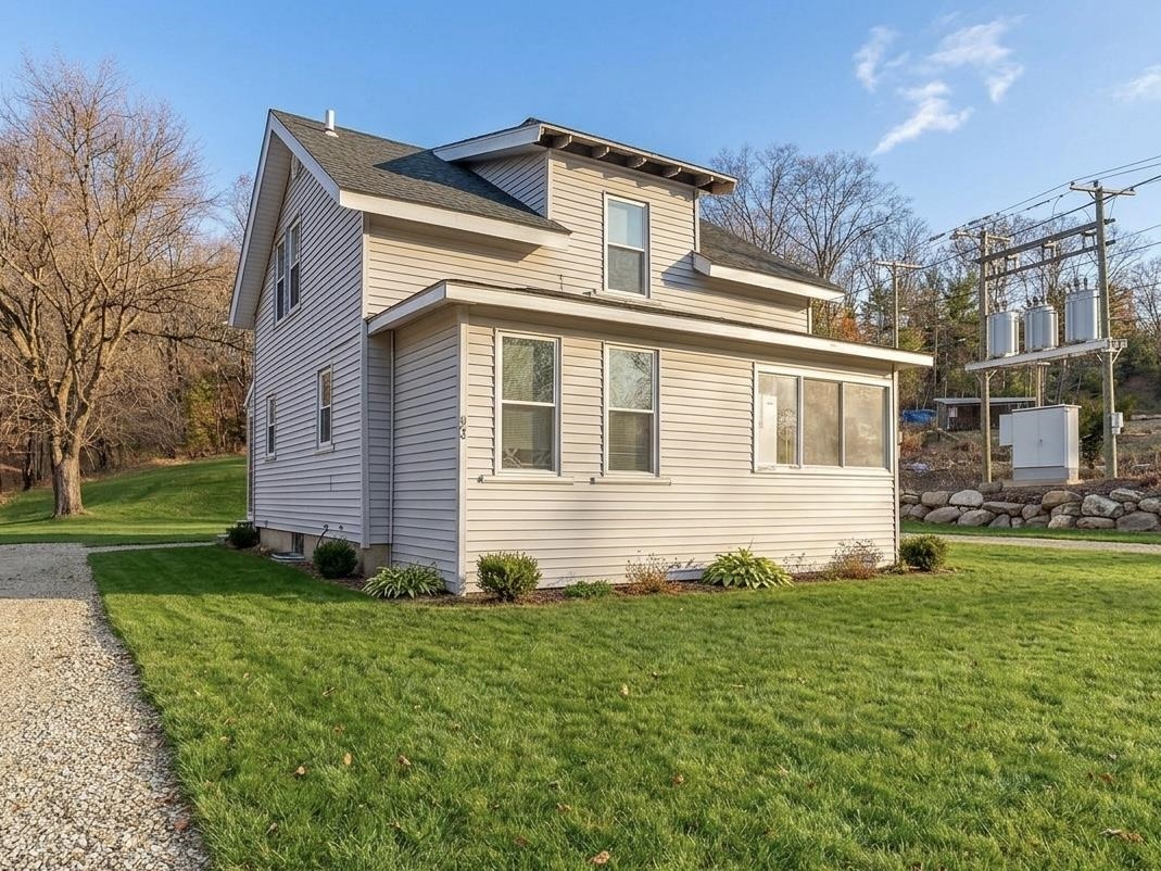 82 Howard Street Winchester, NH 03470 - Photo 1 of 10