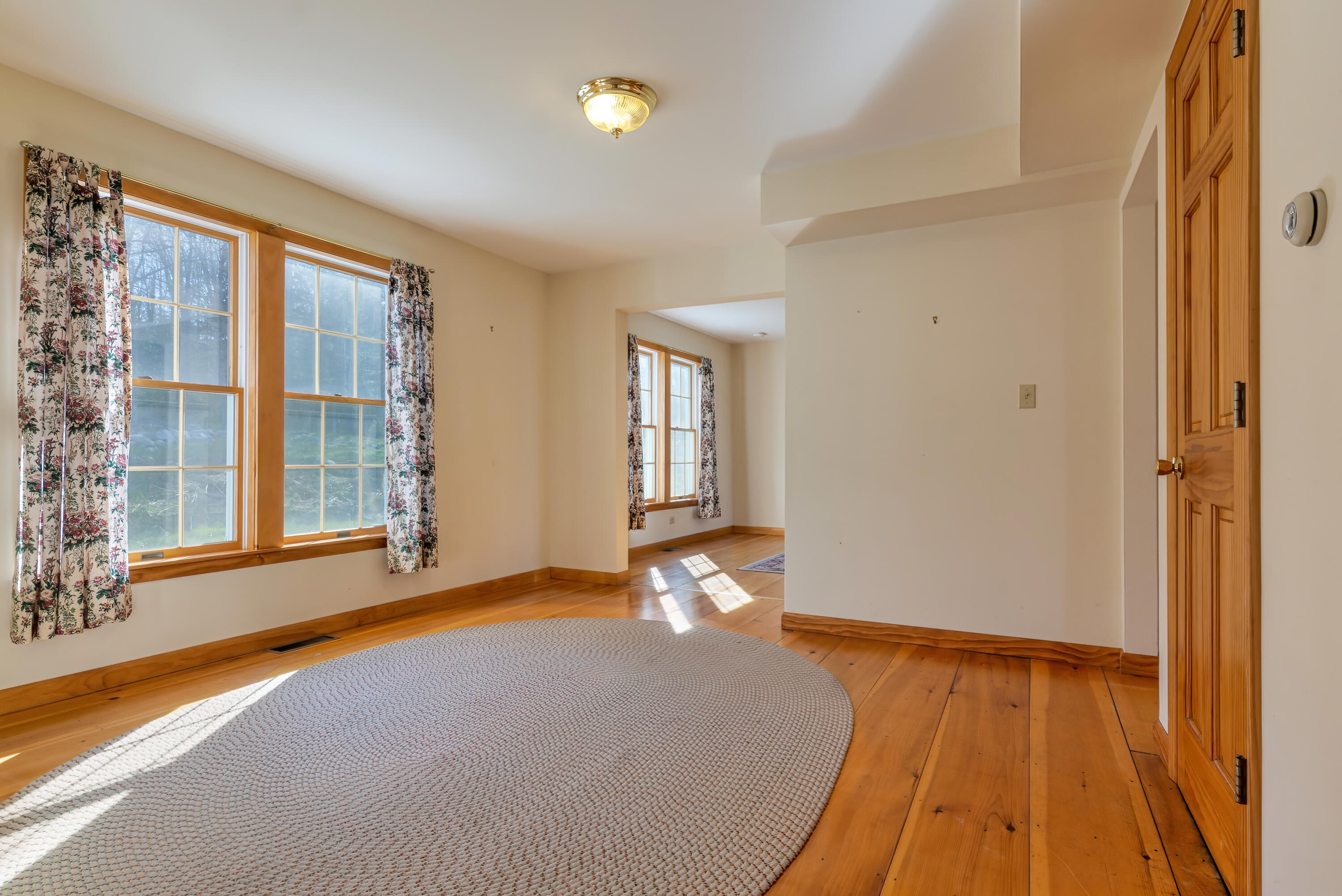 31 Newbury Neck Road Surry, ME 04684 - Photo 15 of 27 Dining Area