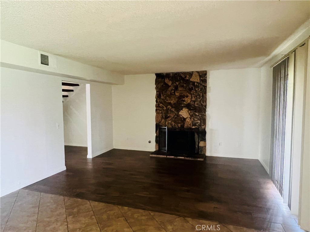 744 West Montrose Street Rialto, CA 92376 - Photo 5 of 18