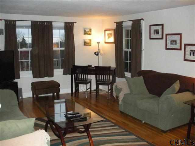 385 Vly Road Colonie, NY 12309 - Photo 4 of 15 Photo 4