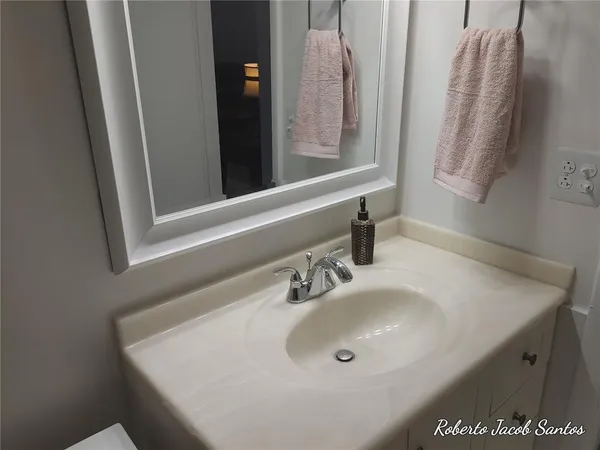 $2,500 | 524 Osprey Drive, Unit 10B, Delray Beach, FL 33444