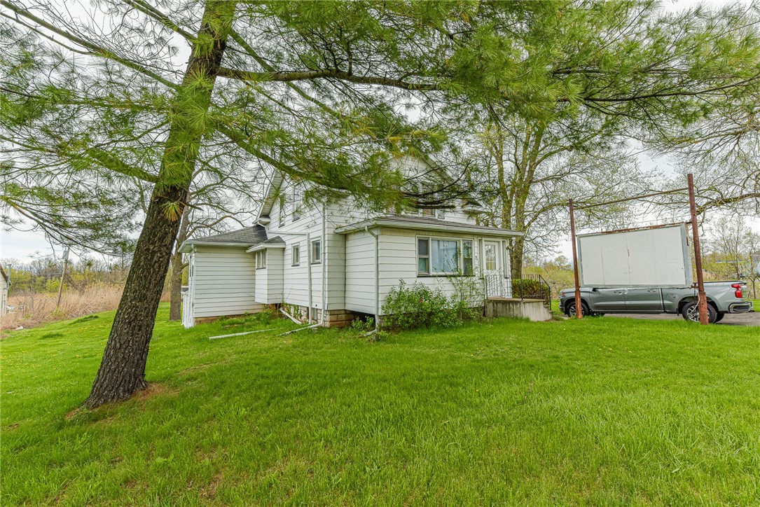 5058 West Ridge Road Parma, NY 14559 - Photo 2 of 32