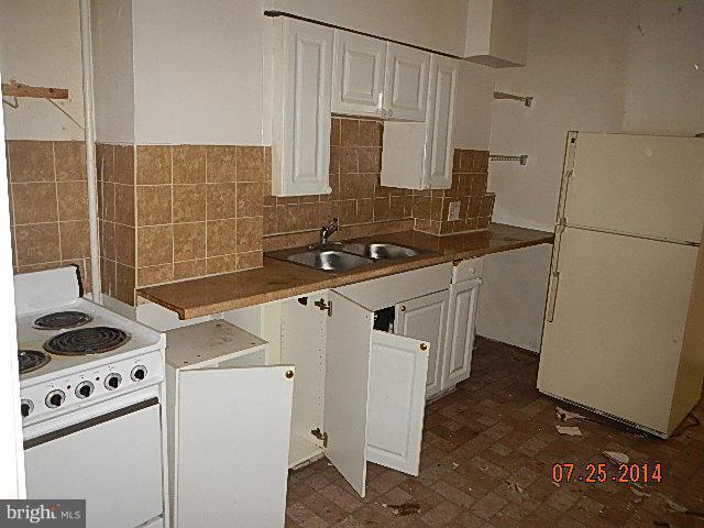402 East Cold Spring Lane Baltimore, MD 21212 - Photo 7 of 13 Kitchen