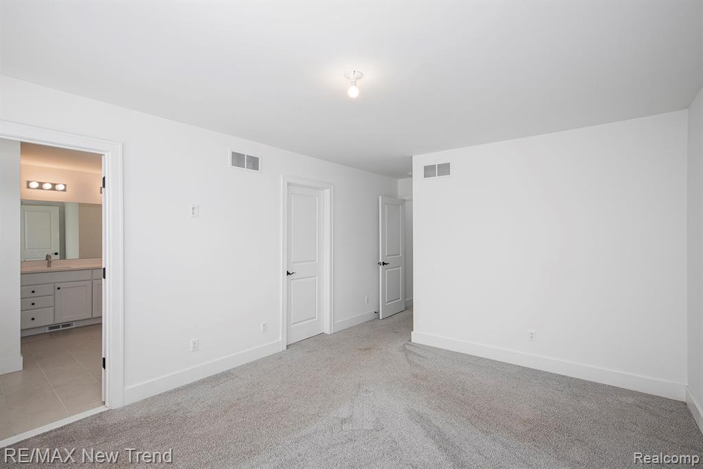2511 Massoit Road Royal Oak, MI 48073 - Photo 22 of 39