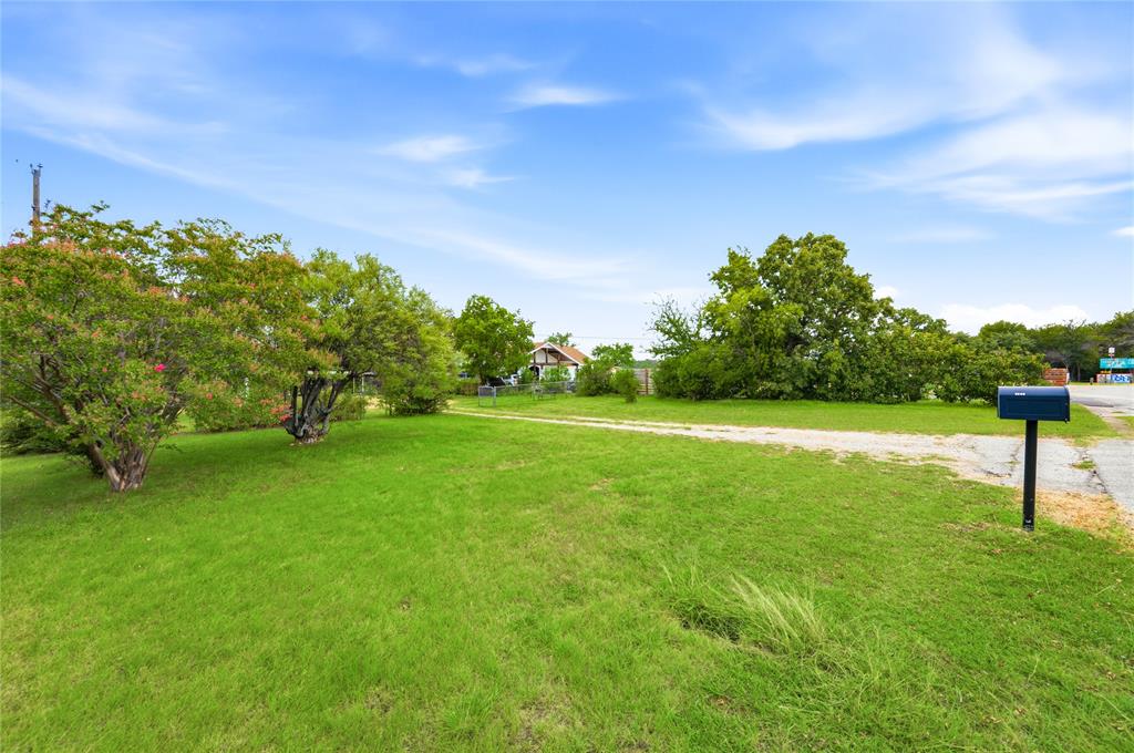 1325 Bomber Road Fort Worth, TX 76108 - Photo 2 of 27