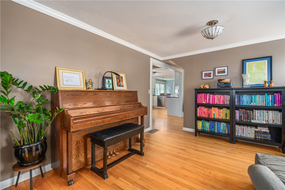 33 Wilbur Road Lincoln, RI 02865 - Photo 12 of 50