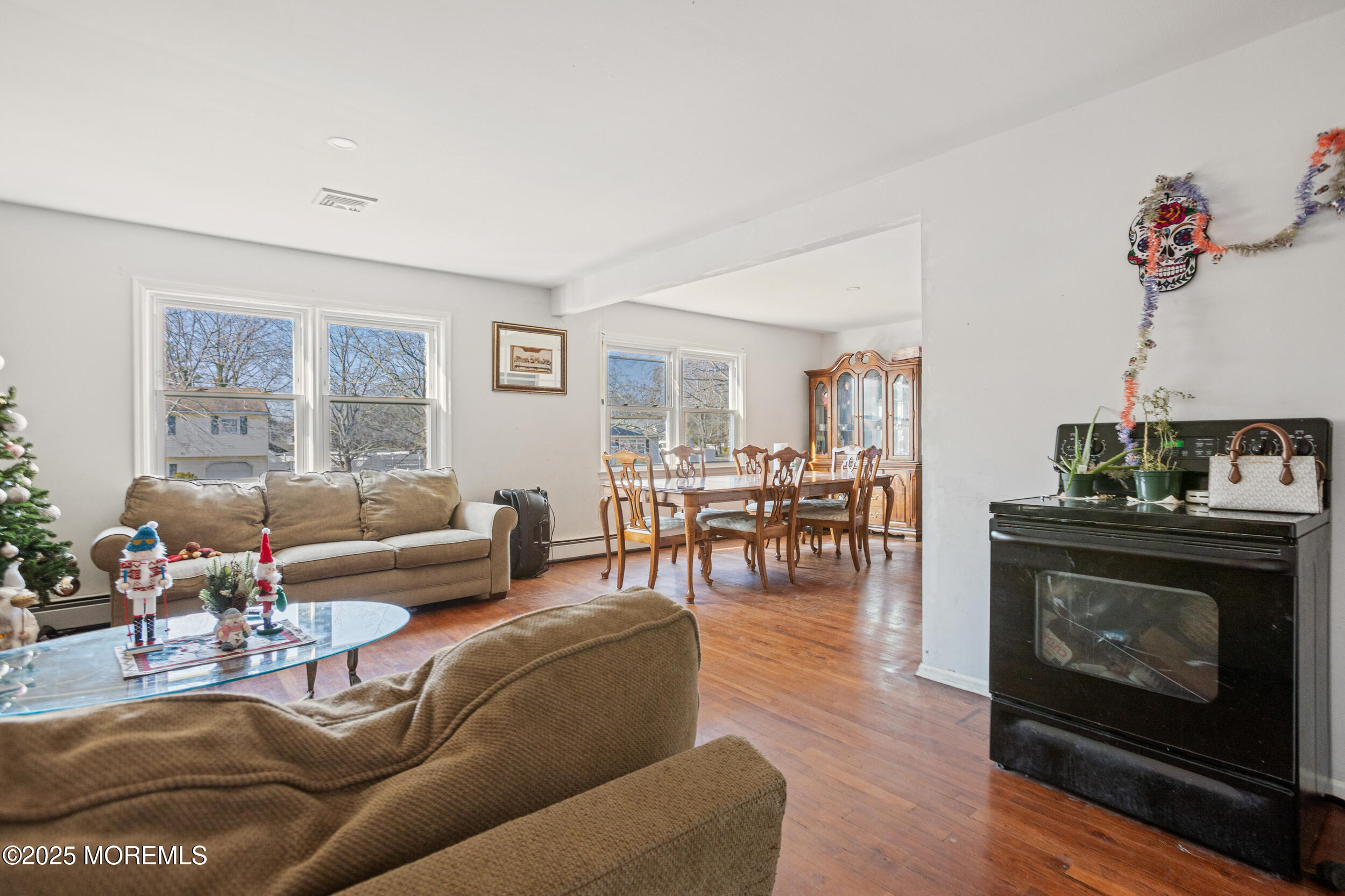 919 Bow Road Toms River, NJ 08753 - Photo 7 of 28 15 living room
