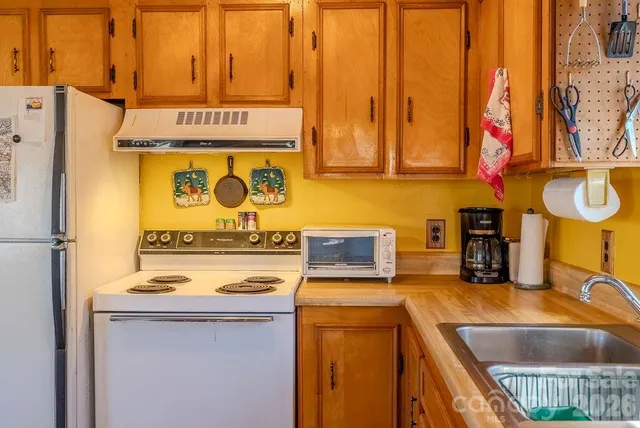 $224,900 | 465 Enchanted Frst Drive, Sylva, NC 28779