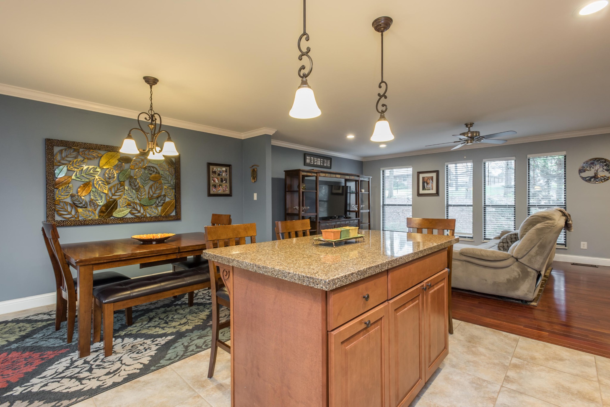 817 Sanders Road Northwest Knoxville, TN 37923 - Photo 12 of 40 Gallery Image 12