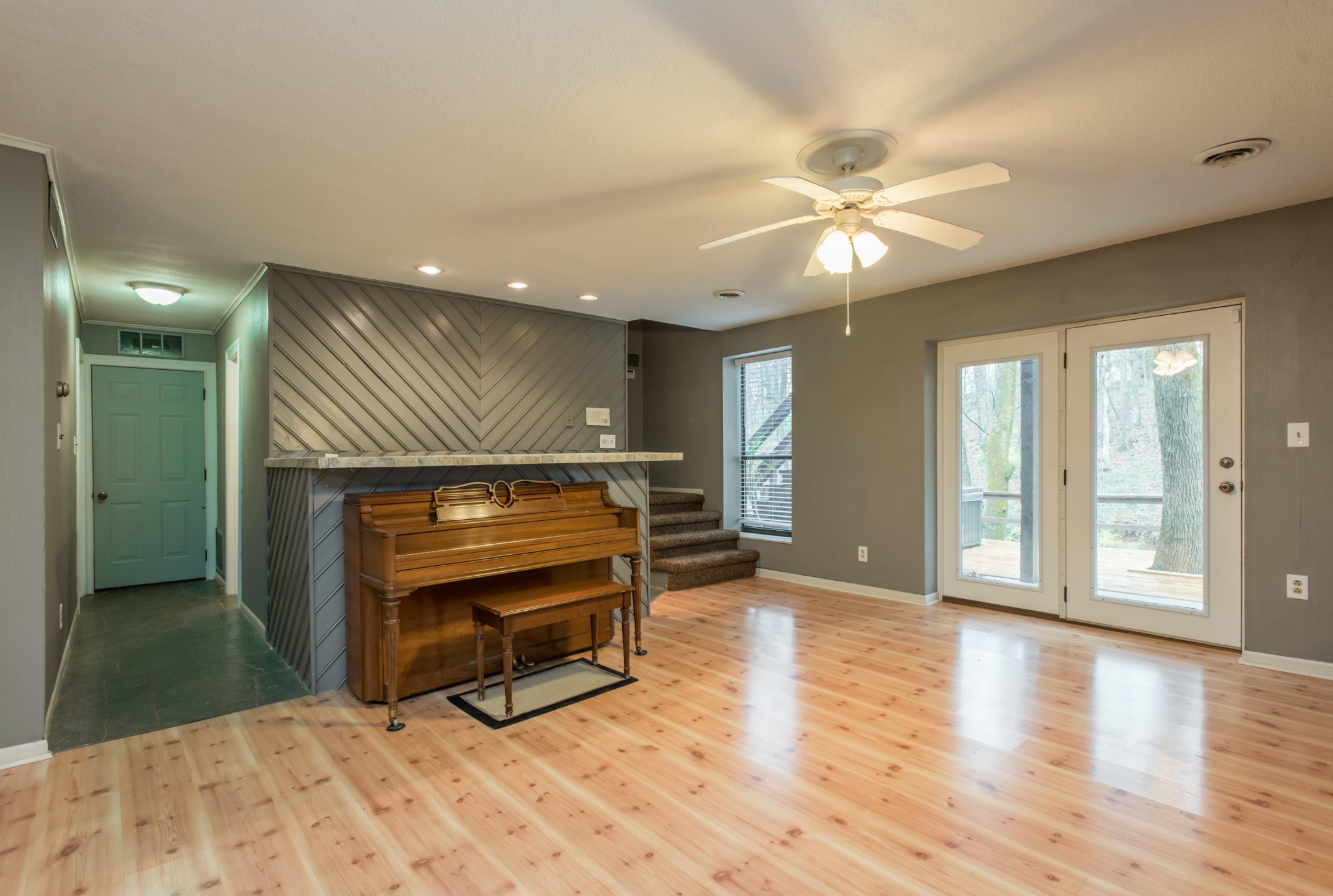 817 Sanders Road Northwest Knoxville, TN 37923 - Photo 21 of 40 Gallery Image 21