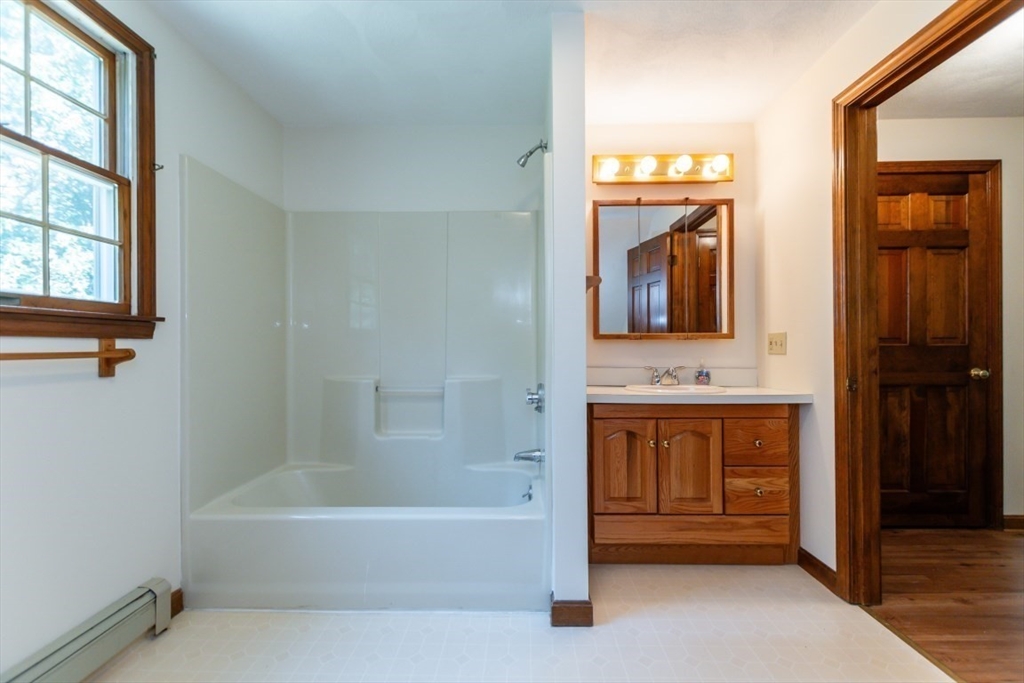 61 Dudley Road Billerica, MA 01821 - Photo 35 of 39 Gallery Image 35