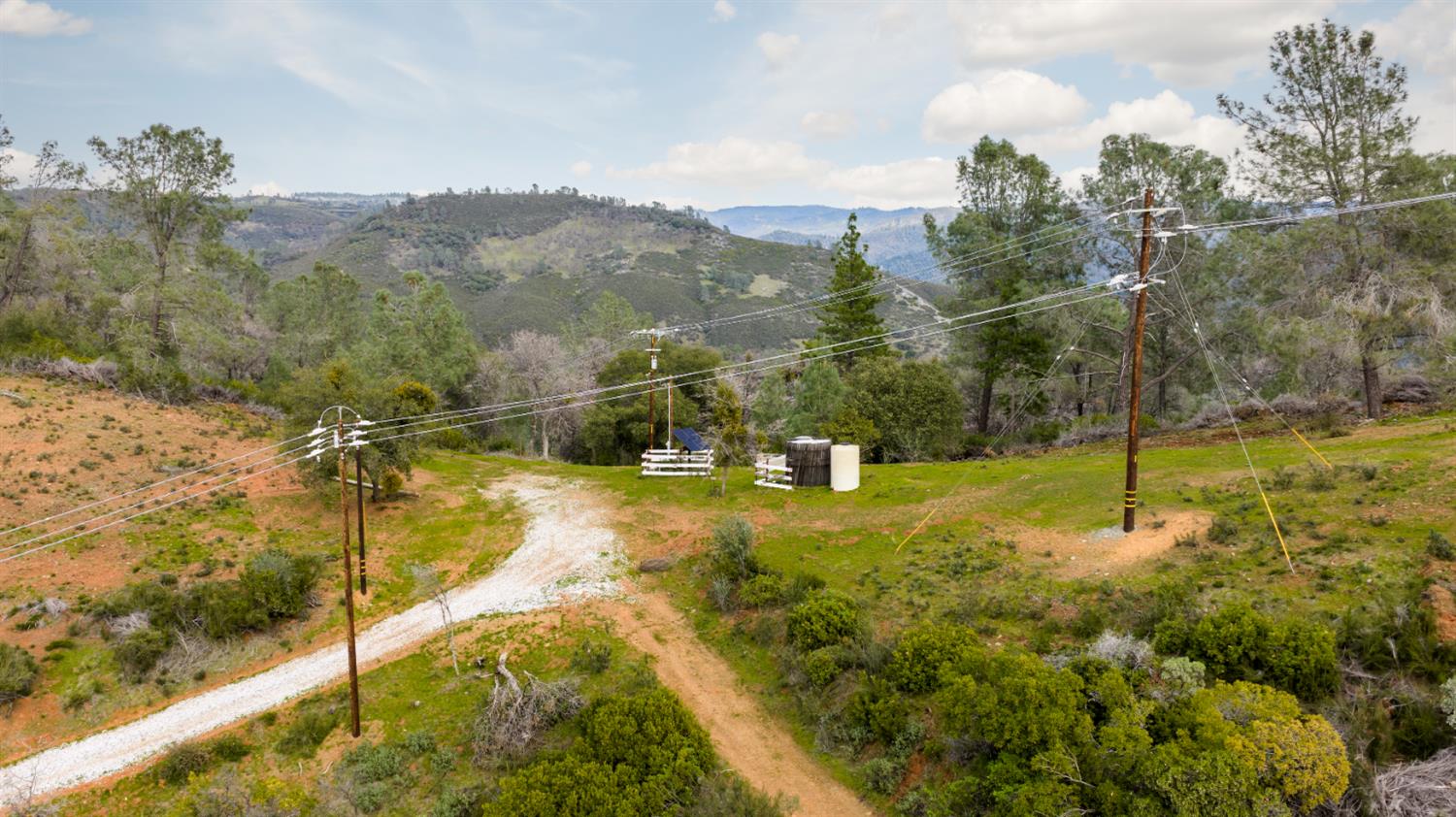 0 Skunk Gulch Road Murphys, CA 95247 - Photo 43 of 67 a view of a swimming pool with a yard