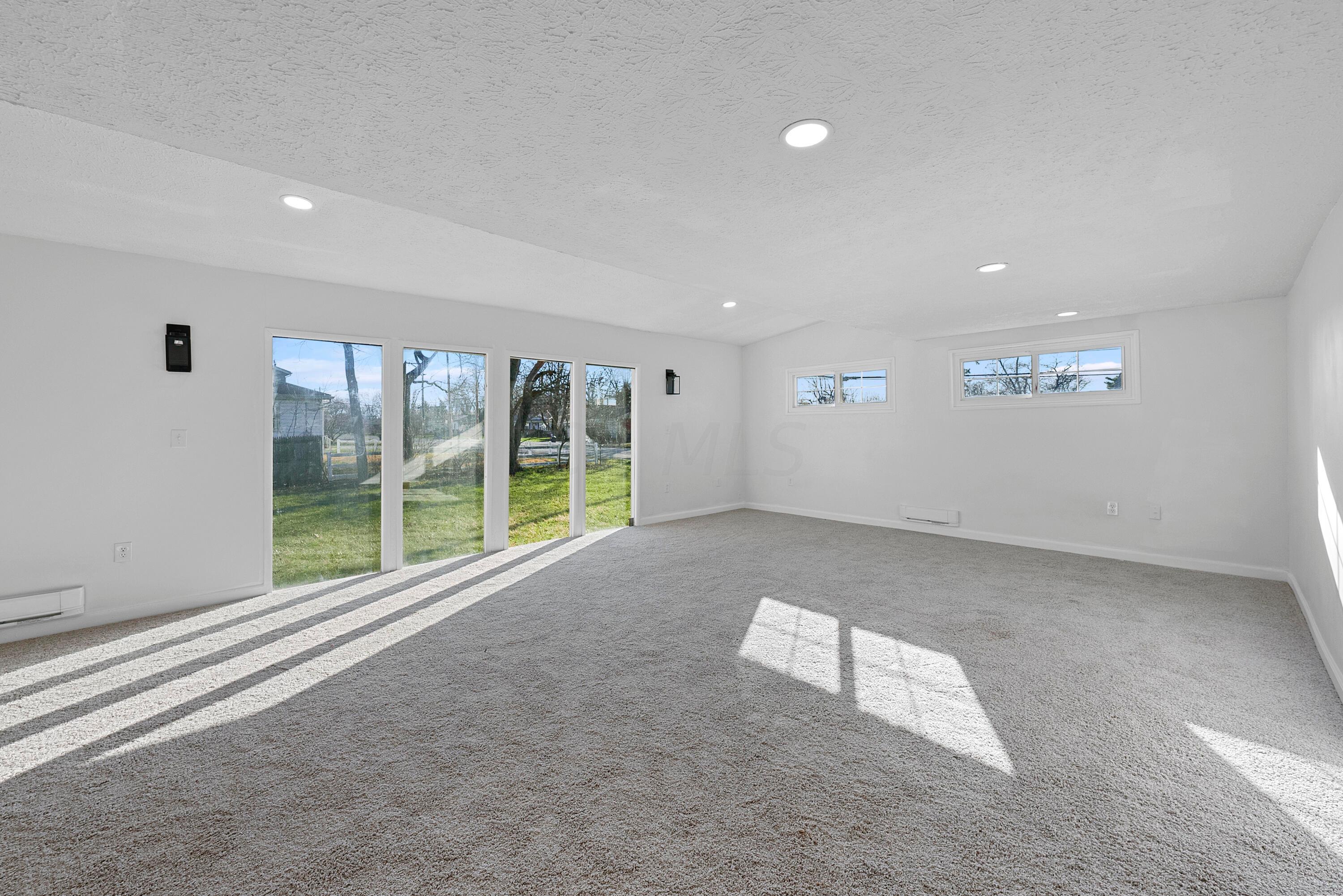 1664 Zettler Road Columbus, OH 43227 - Photo 25 of 46 Family Room