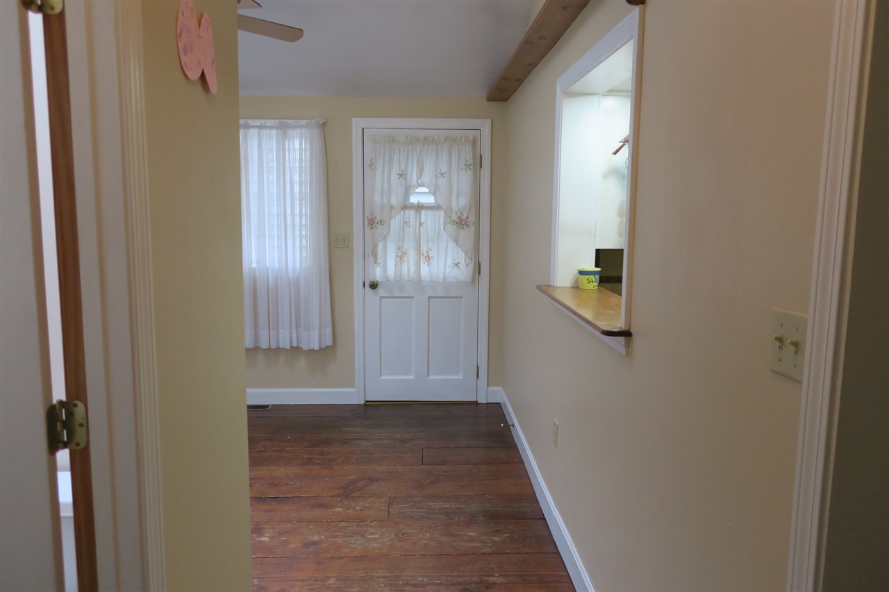 96 Main Street, Unit 2 Exeter, NH 03833 - Photo 9 of 27 Gallery Image 9