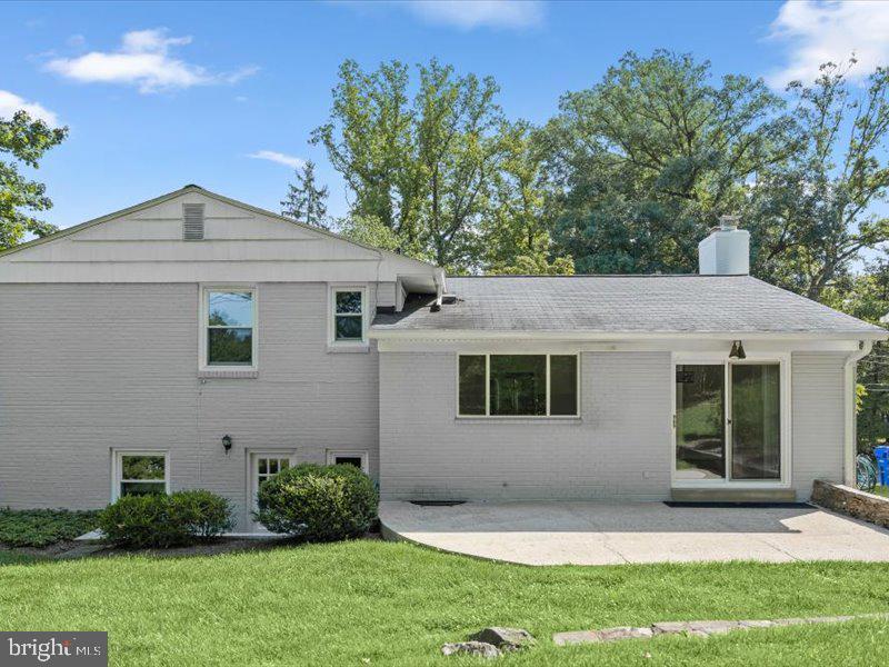 8212 Hawthorne Road Bethesda, MD 20817 - Photo 11 of 17 Gallery Image 11