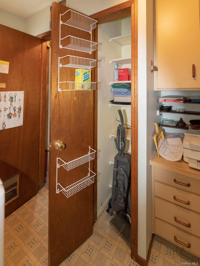 2080 Seamans Neck Road Seaford, NY 11783 - Photo 14 of 31