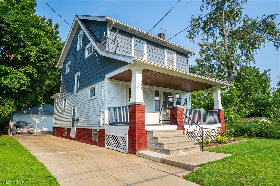 4398 Broadale Road Cleveland, OH 44109 - Photo 4 of 29