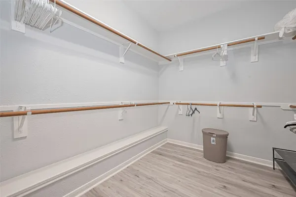 $4,250 | 14 Sprite Woods Place, The Woodlands, TX 77382