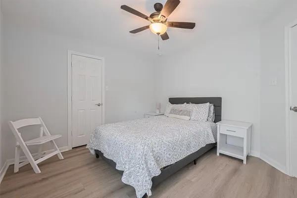 $4,250 | 14 Sprite Woods Place, The Woodlands, TX 77382