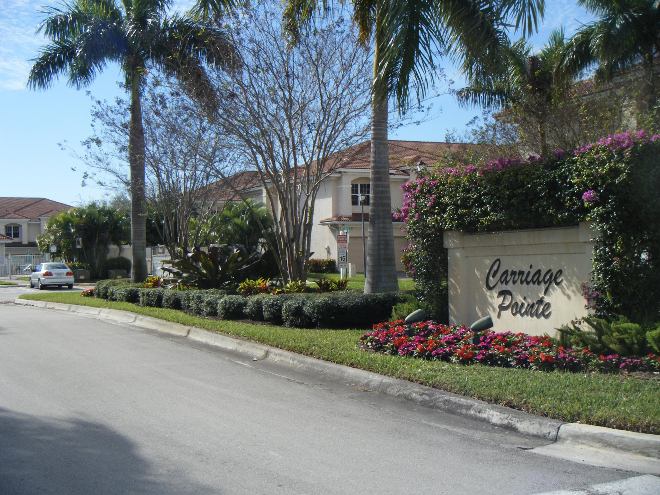 117 Lancaster Road Boynton Beach, FL 33426 - Photo 2 of 19 Community