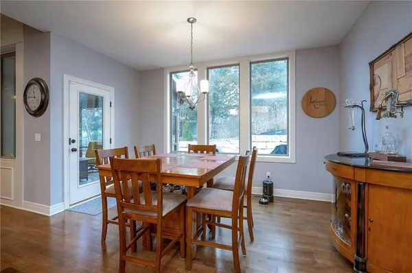 $579,900 | 952 East 121st Place, Olathe, KS 66061