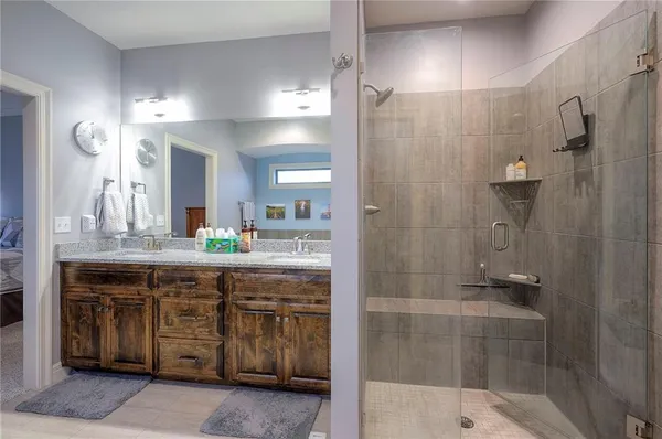 $579,900 | 952 East 121st Place, Olathe, KS 66061