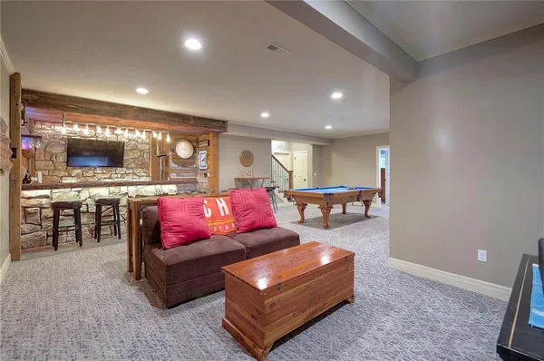 $579,900 | 952 East 121st Place, Olathe, KS 66061