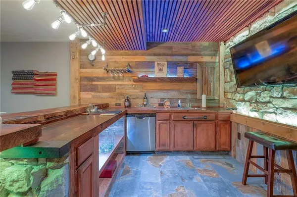 $579,900 | 952 East 121st Place, Olathe, KS 66061