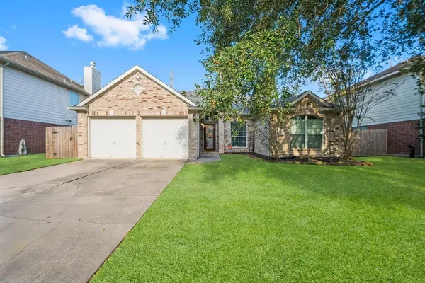$2,300 | 25910 Oakridge Forest Lane, Spring, TX 77386