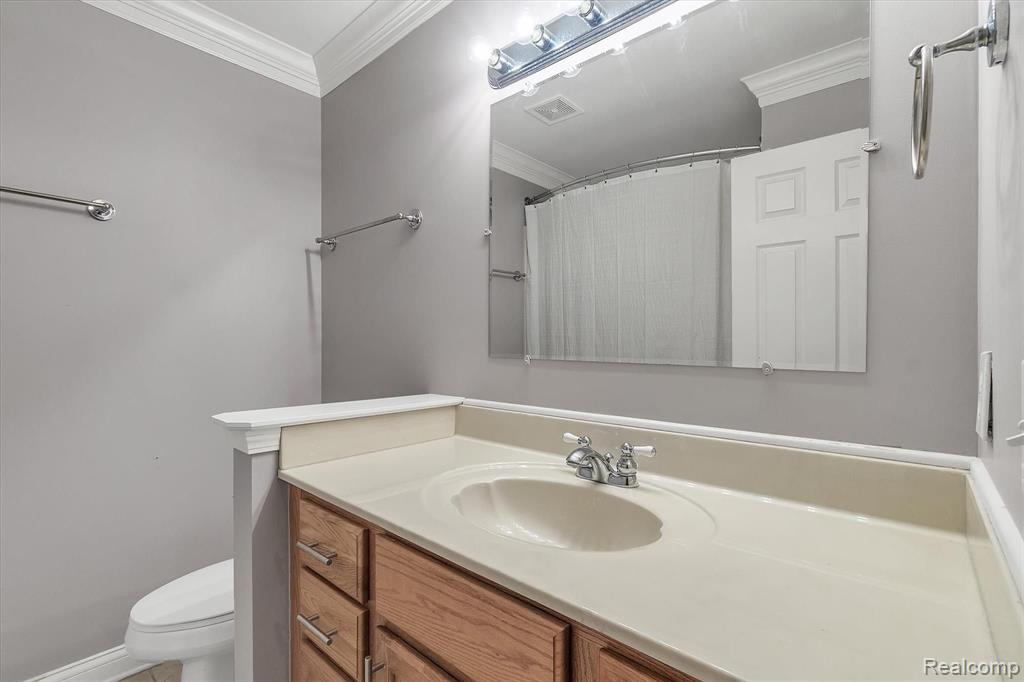 1611 Town Commons Drive Howell, MI 48855 - Photo 29 of 37