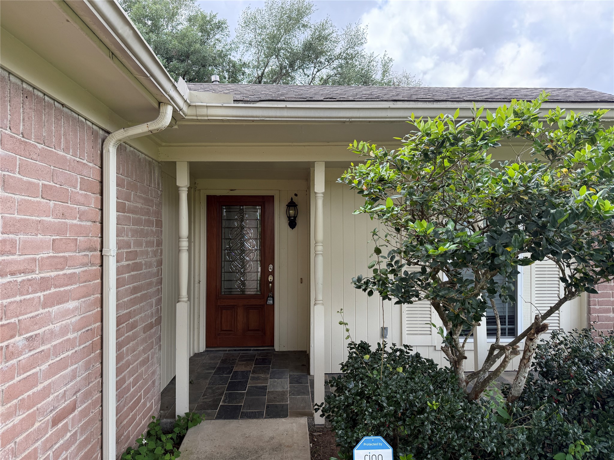 2410 Old Fort Road Sugar Land, TX 77479 - Photo 2 of 13