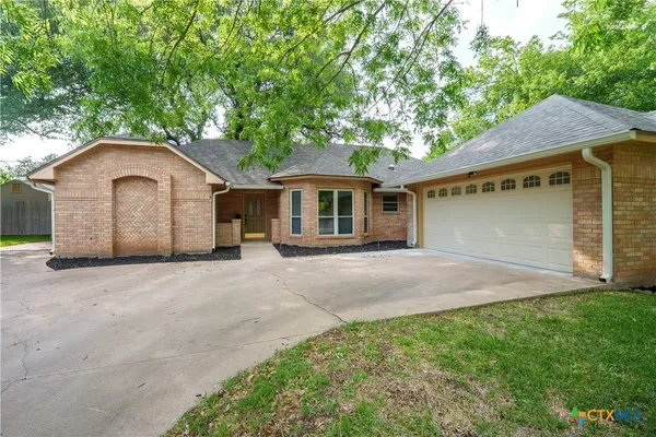 $349,000 | 6 St Andrews Place, Belton, TX 76513