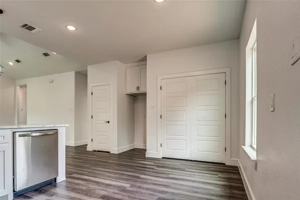 $2,100 | 2513 Quail Run Trail, Granbury, TX 76048