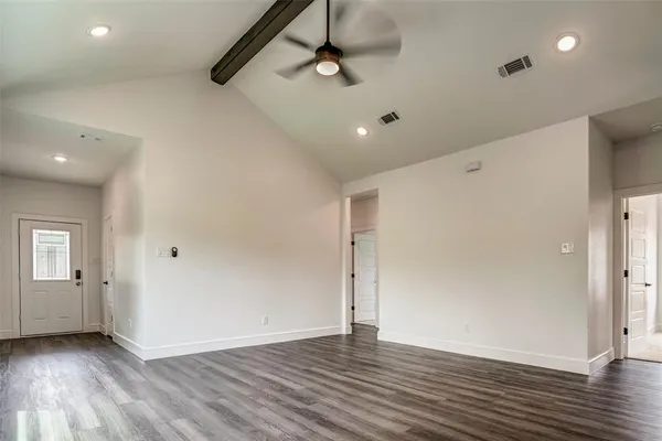 $2,100 | 2513 Quail Run Trail, Granbury, TX 76048