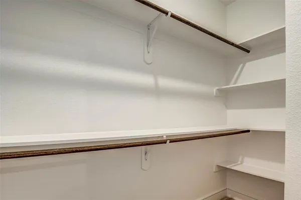 $2,100 | 2513 Quail Run Trail, Granbury, TX 76048