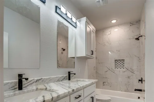 $2,100 | 2513 Quail Run Trail, Granbury, TX 76048