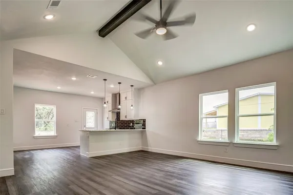 $2,100 | 2513 Quail Run Trail, Granbury, TX 76048
